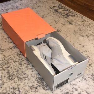 FEAR OF GOD x NIKE MOC PLATINUM SIZE 6, WMNS 7.5